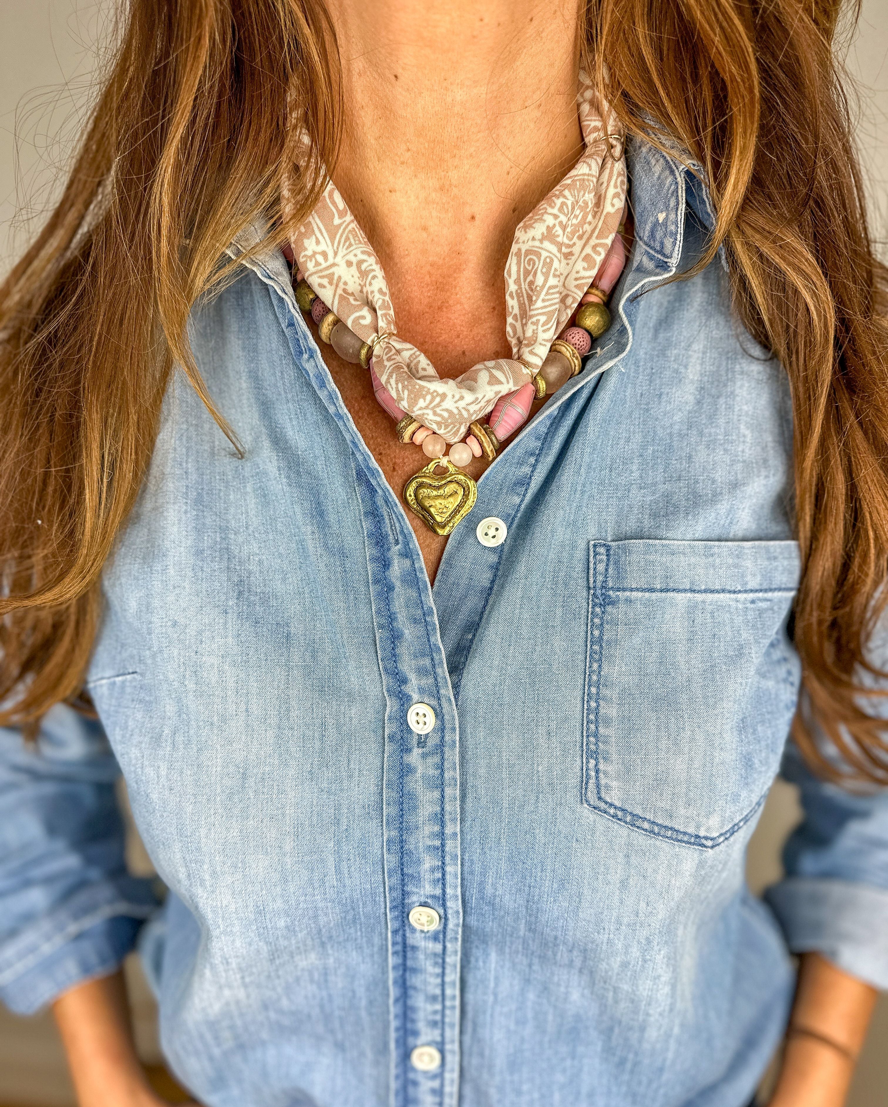 Beaded Bandana Necklace | Light Pink