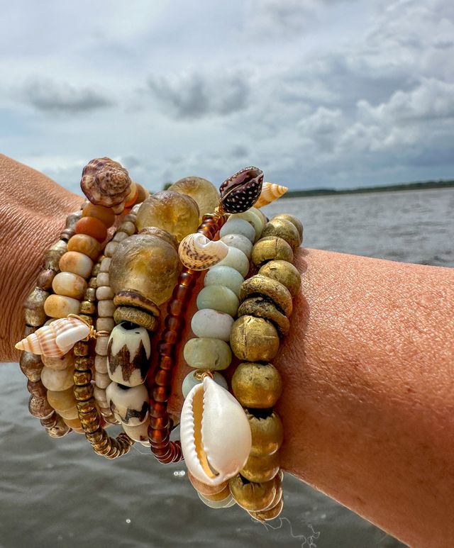 Simple Seed Shell Bracelet | Cream