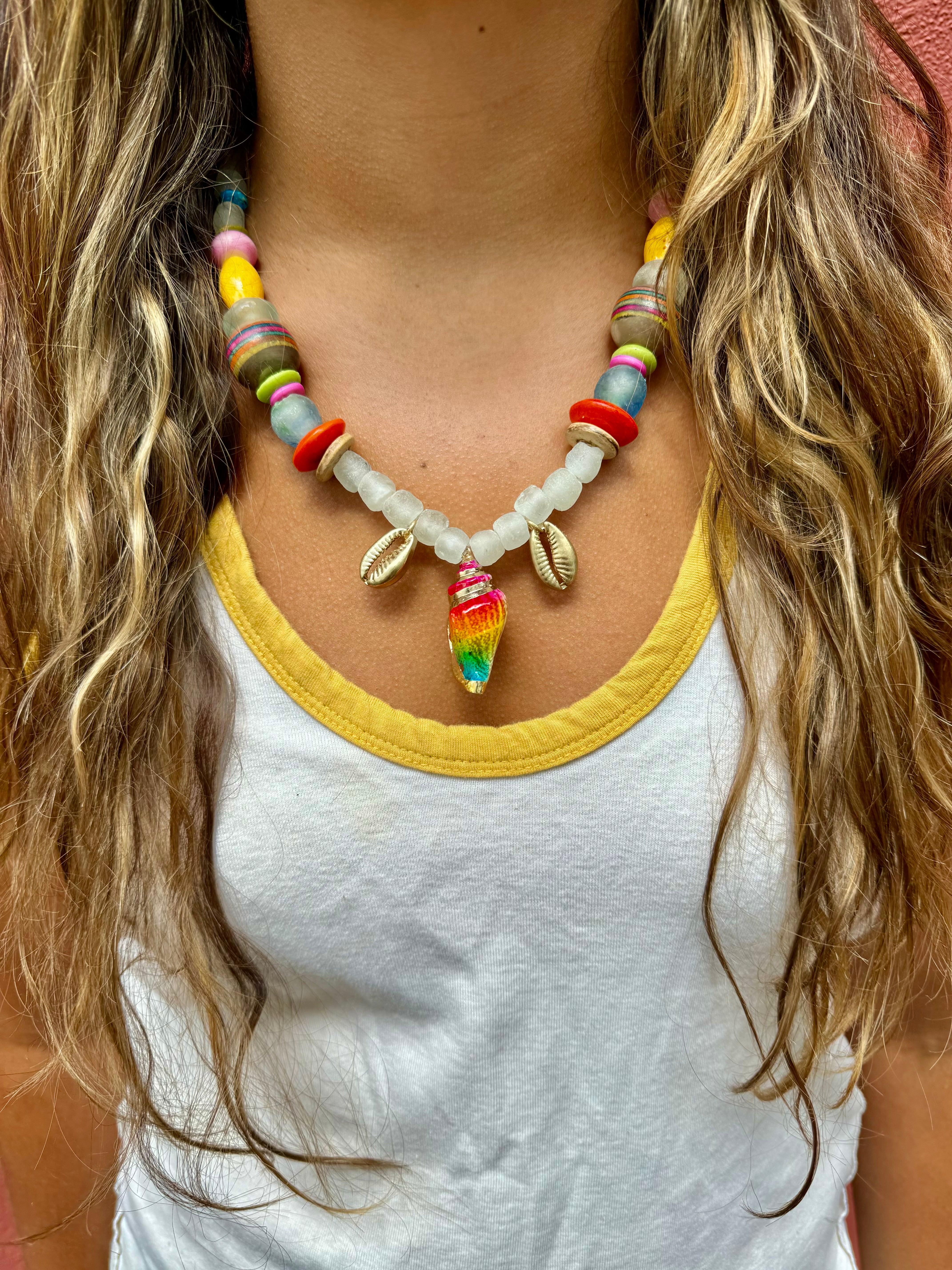 Tribal Shell Necklace | Multi