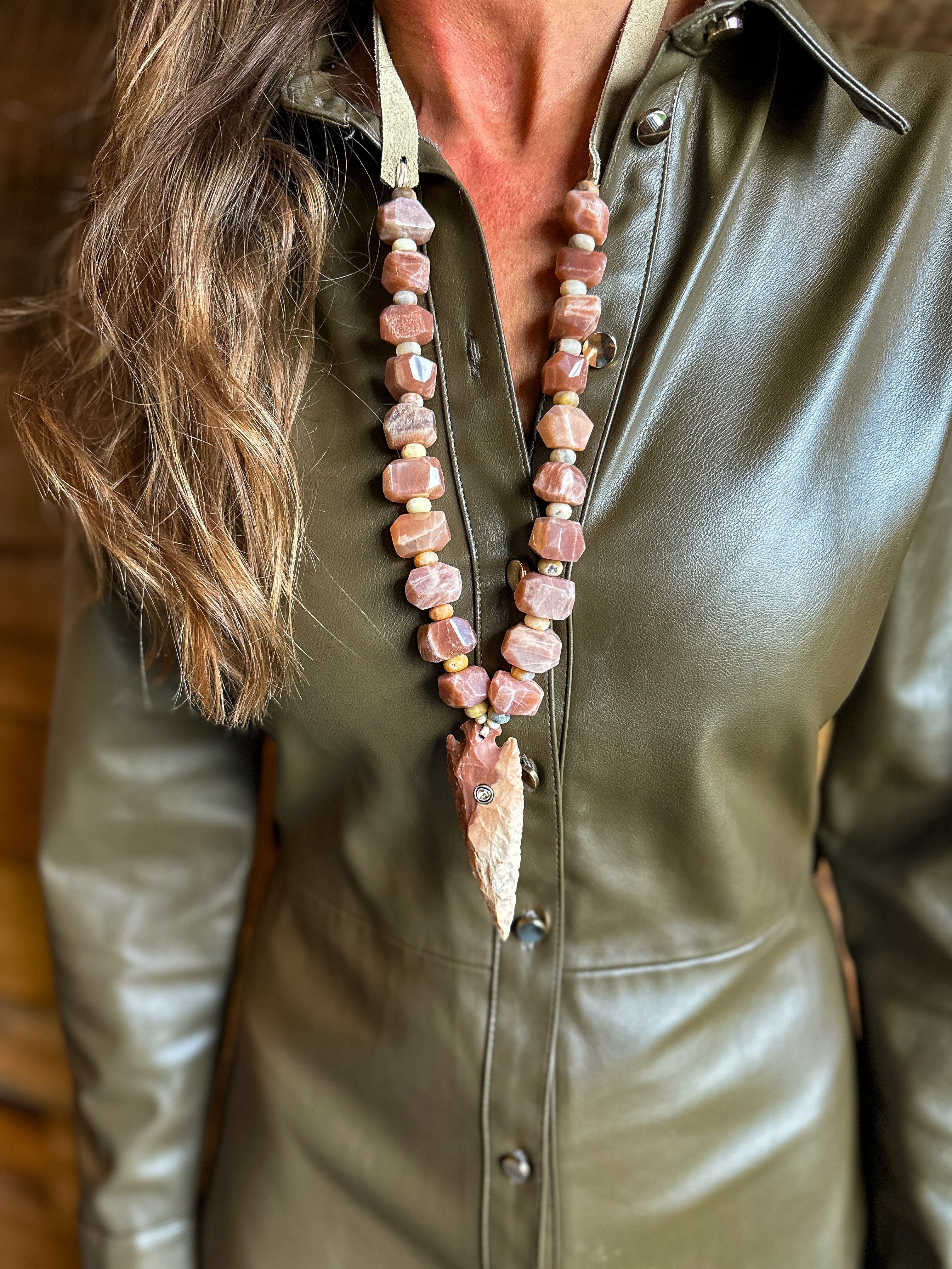 Slim Arrowhead Necklace | Rosewood | T&T x S.Carter